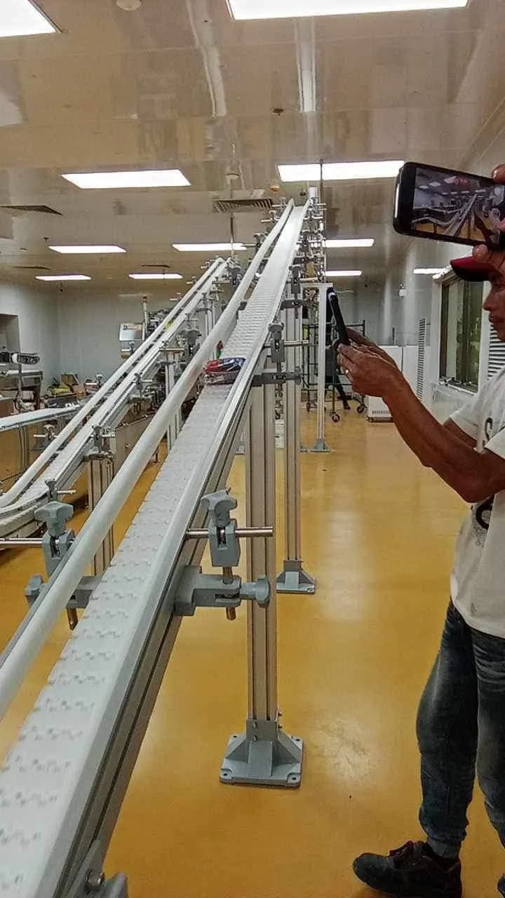 Overhead conveyor installation
